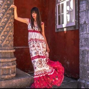 SALONI $795 Naki long dress white pink floral maxi dress size 8